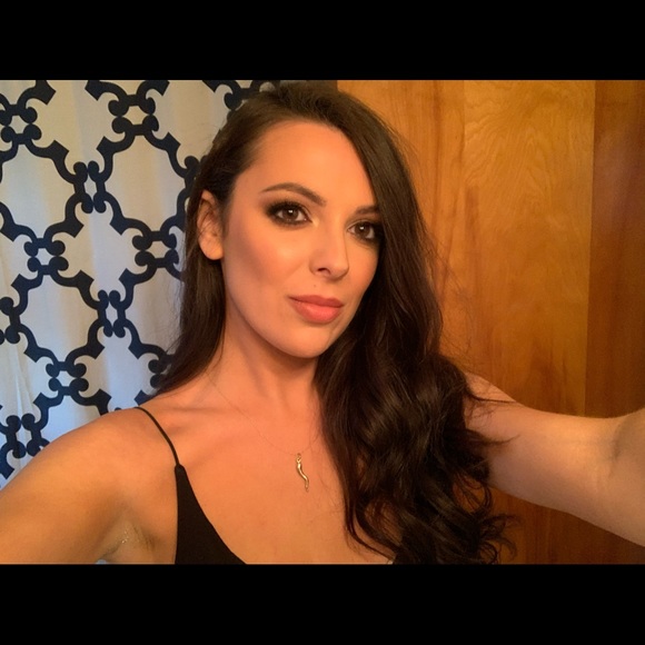 Meet your Posher, M marie - Picture 1 of 1